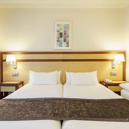 Ilunion Pio XII Hotel Madrid Phòng bức ảnh