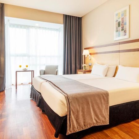 Ilunion Pio XII Hotel Madrid Phòng bức ảnh