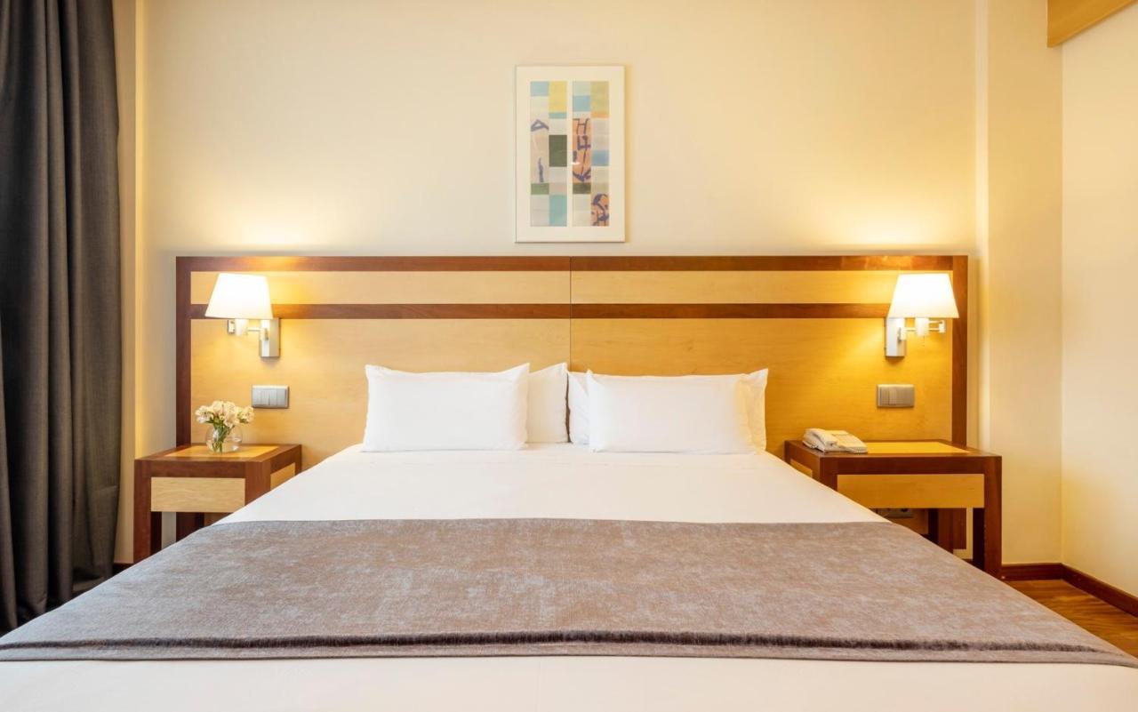 Ilunion Pio XII Hotel Madrid Ngoại thất bức ảnh