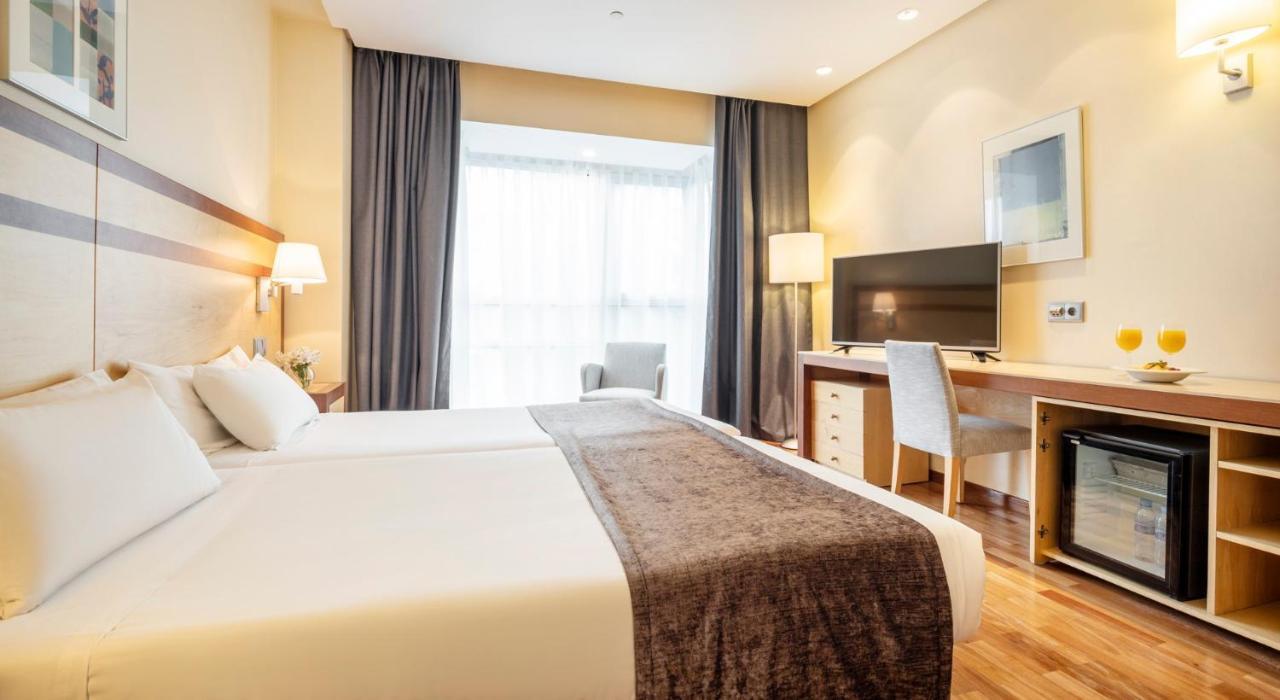 Ilunion Pio XII Hotel Madrid Ngoại thất bức ảnh