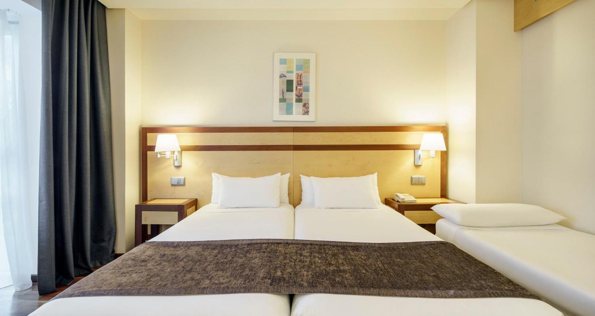 Ilunion Pio XII Hotel Madrid Phòng bức ảnh