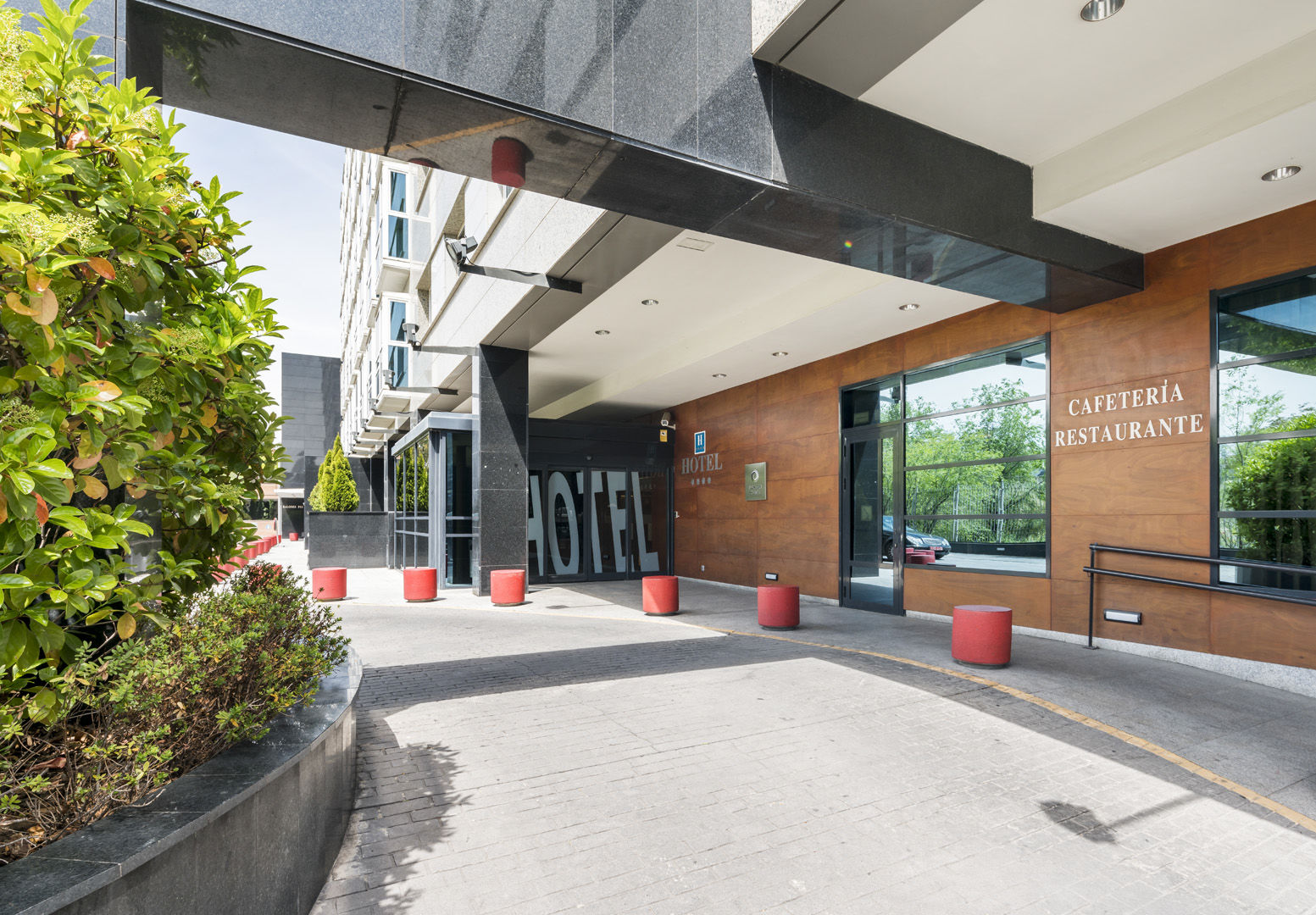 Ilunion Pio XII Hotel Madrid Ngoại thất bức ảnh