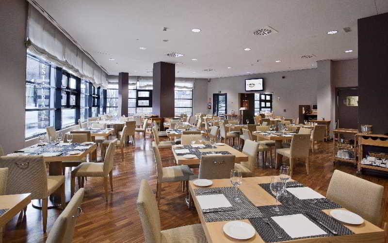 Ilunion Pio XII Hotel Madrid Ngoại thất bức ảnh